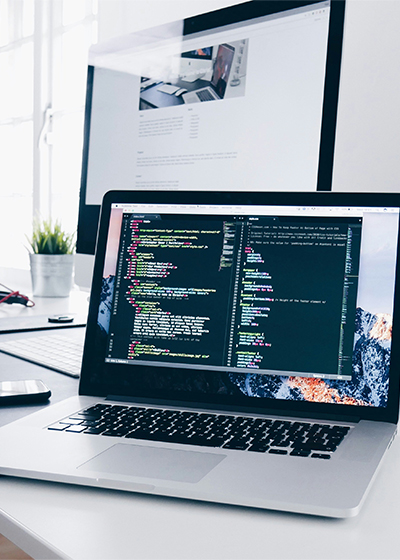 専属キャリアアドバイザーが徹底伴走の画像