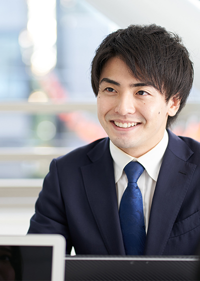 専属キャリアアドバイザーが徹底伴走の画像