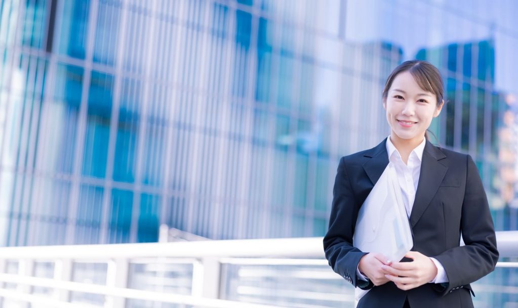 一般事務から人事へ。「人を支える仕事」にたどり着いた転職ストーリー